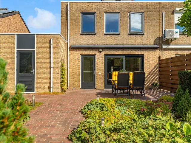 Toon Hermanslaan 14, BEVERWIJK