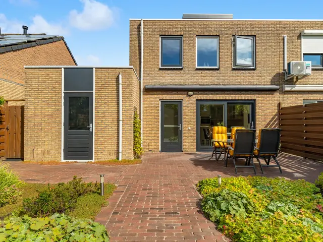 Toon Hermanslaan 14, BEVERWIJK