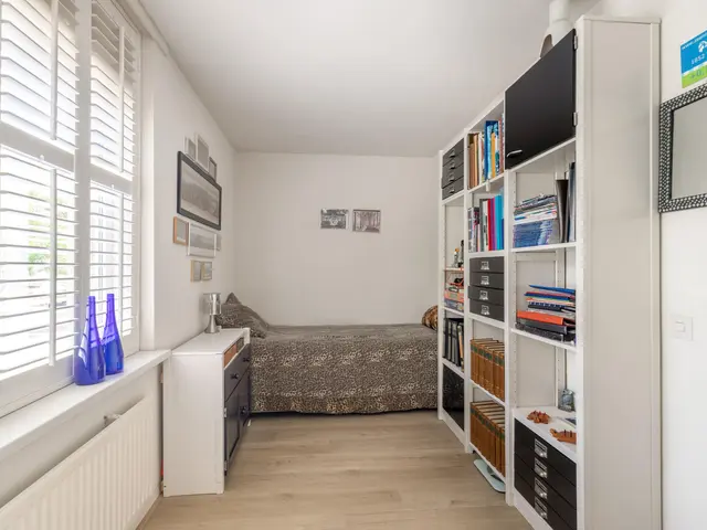 Boekenstein 61, HEILOO