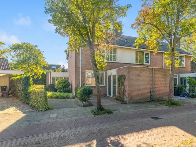 Boekenstein 61, HEILOO