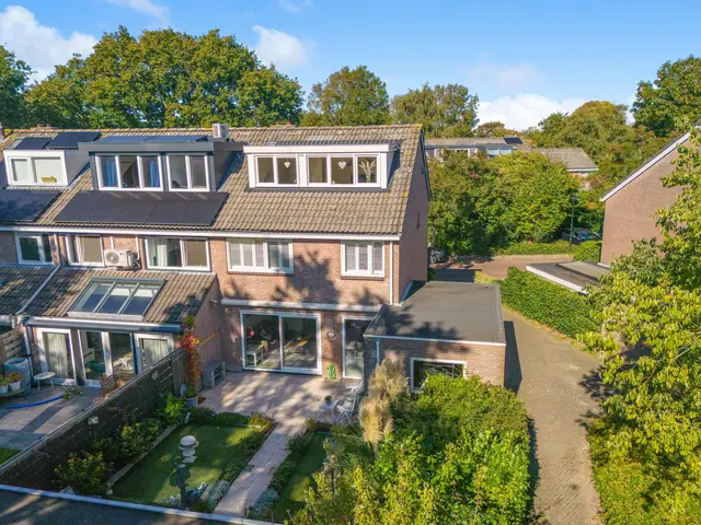 Boekenstein 61, HEILOO