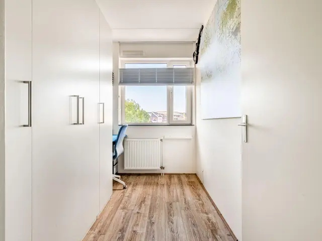 De Melksuiker 143, UITGEEST