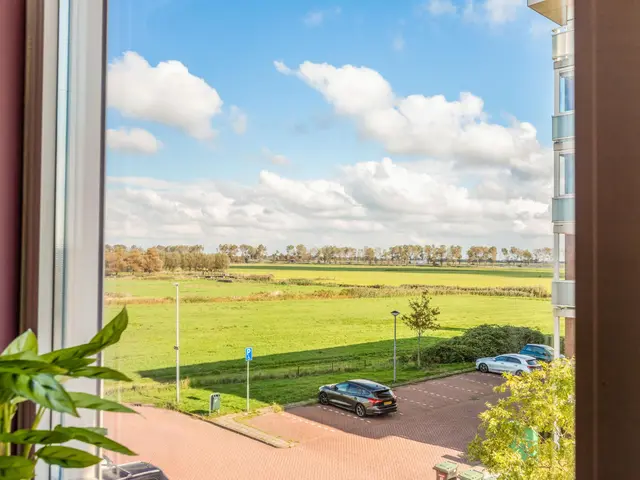 De Melksuiker 143, UITGEEST