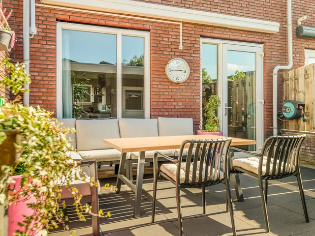 De Melksuiker 143, UITGEEST