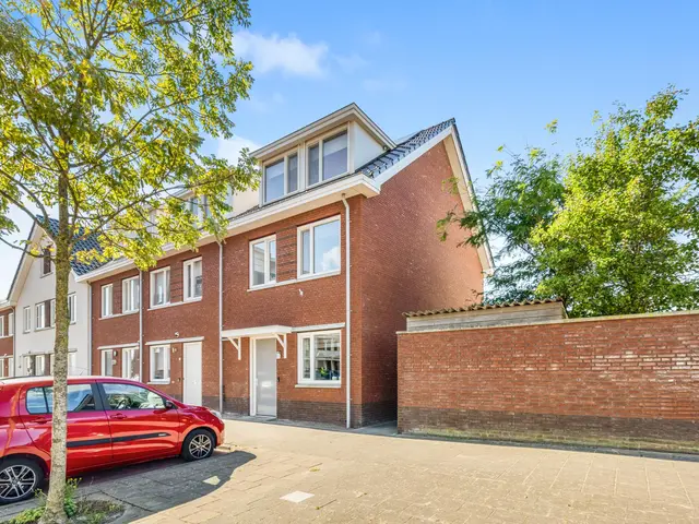 De Melksuiker 143, UITGEEST