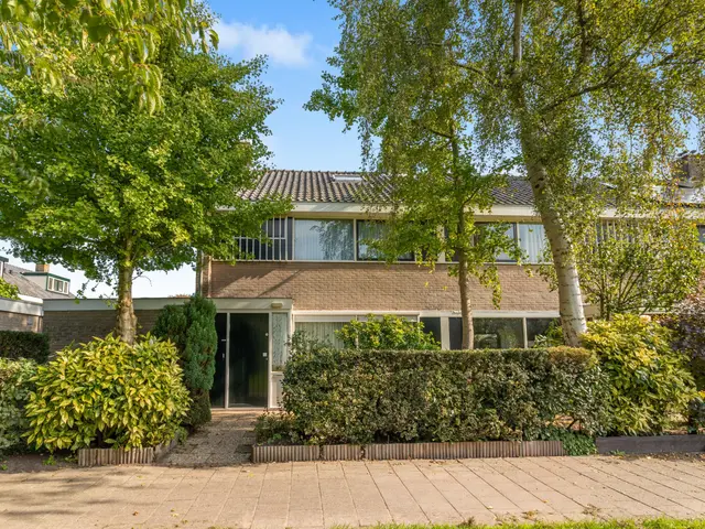 Mariënstein 80, HEILOO