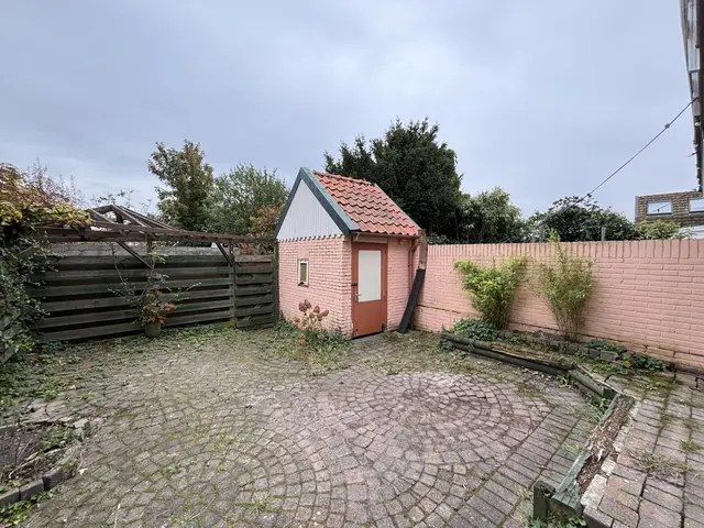 Mient 35, CASTRICUM