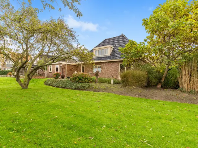 Westfriesedijk 44, WINKEL