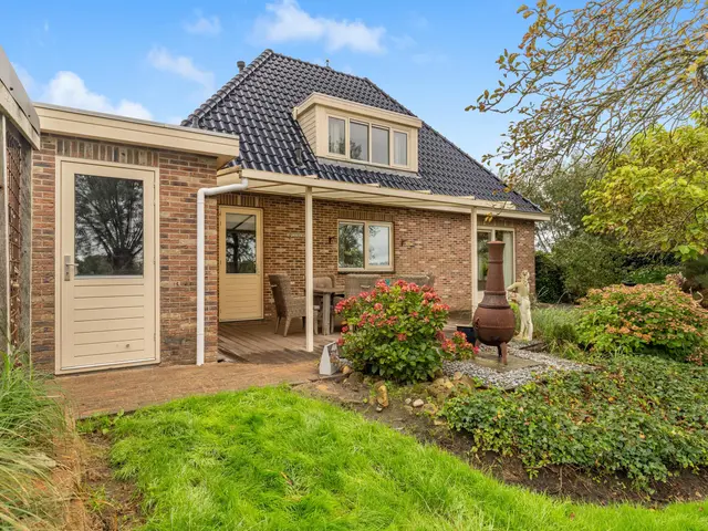 Westfriesedijk 44, WINKEL