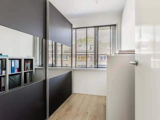 Henegouwenlaan 8, HEEMSKERK