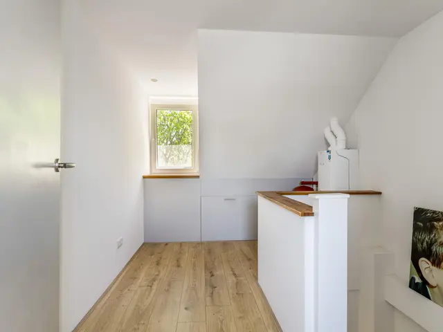 Henegouwenlaan 8, HEEMSKERK