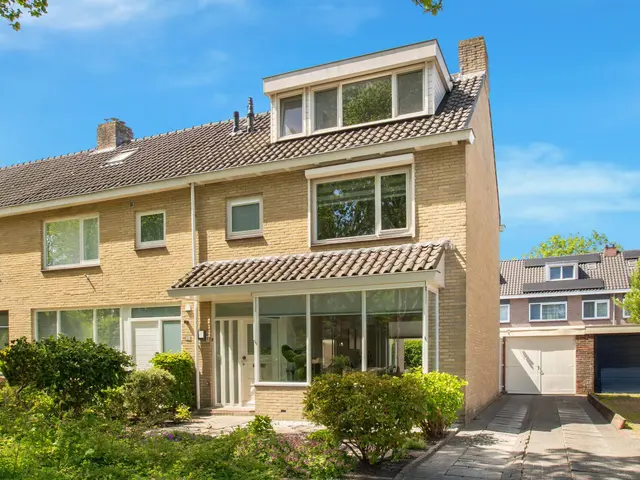 Henegouwenlaan 8, HEEMSKERK