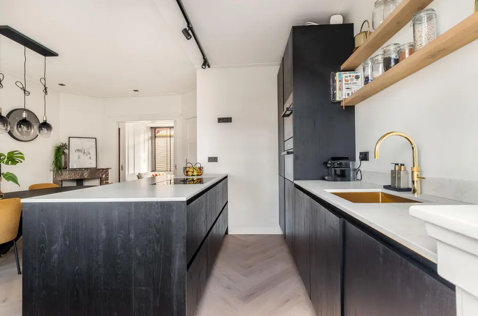 Strick van Linschotenstraat 46