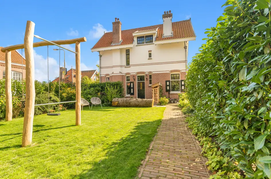 Van Oldenbarneveldweg 30