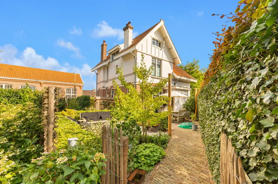 Van Oldenbarneveldweg 30