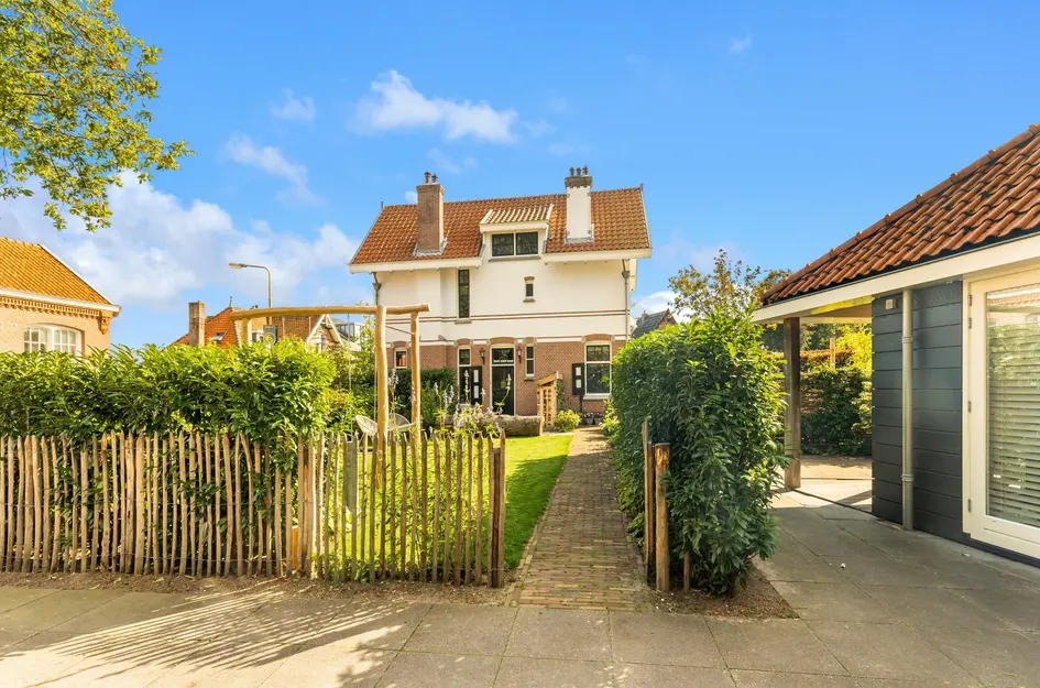 Van Oldenbarneveldweg 30