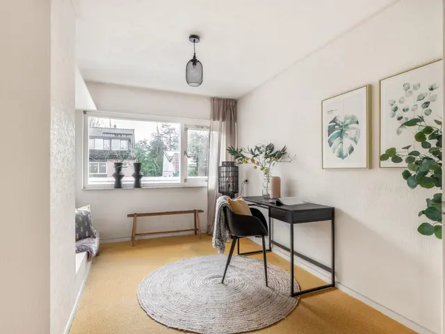 Burgemeester Bruinsmalaan 18, BEVERWIJK