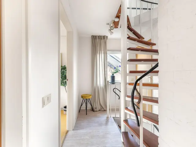 Burgemeester Bruinsmalaan 18, BEVERWIJK