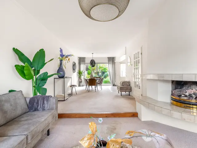 Burgemeester Bruinsmalaan 18, BEVERWIJK