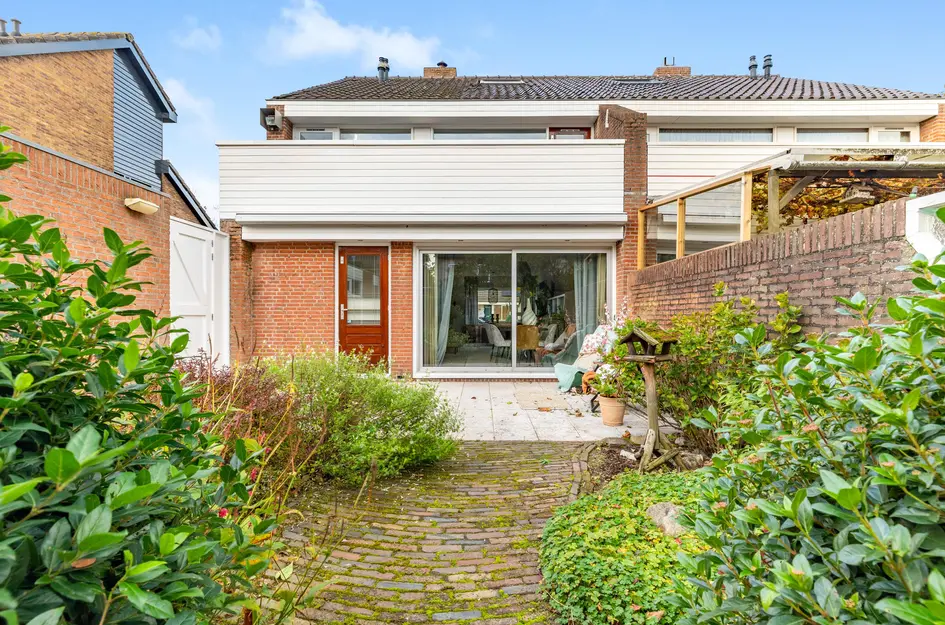 Burgemeester Bruinsmalaan 18