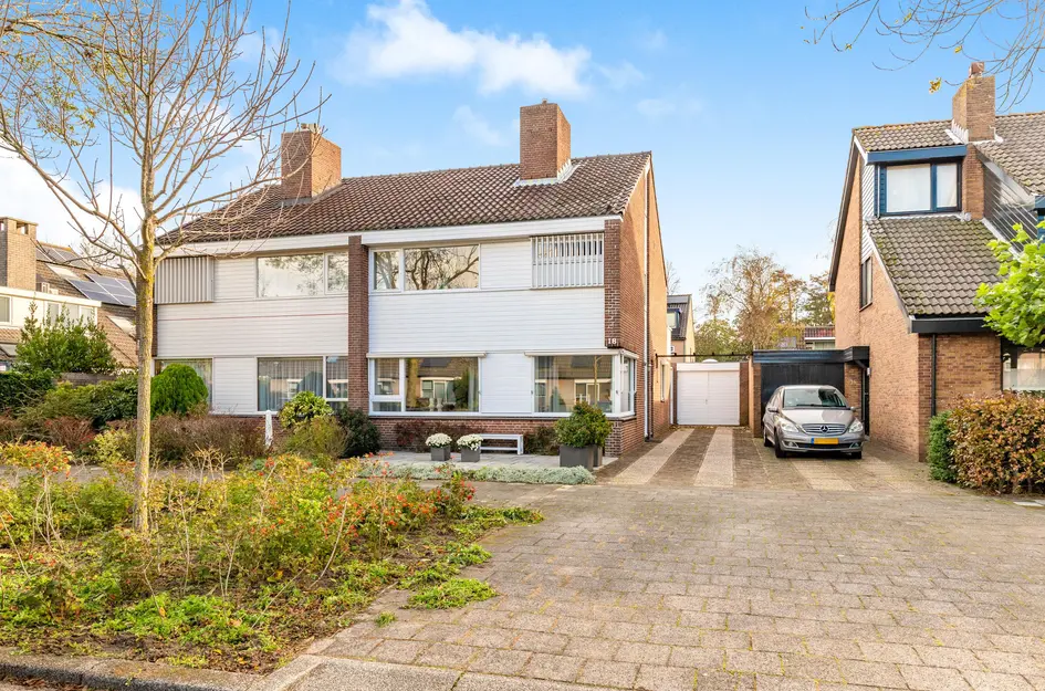 Burgemeester Bruinsmalaan 18