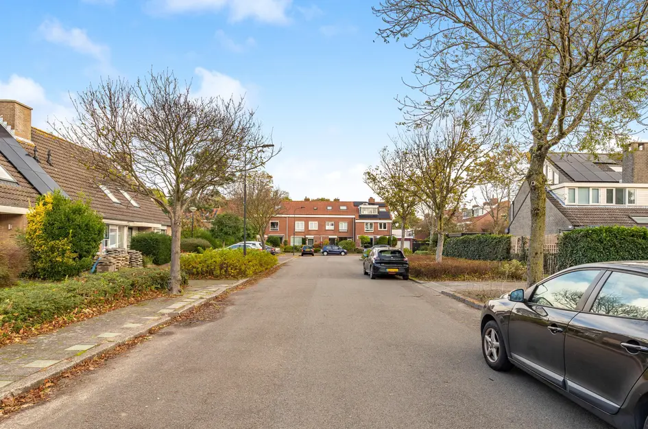 Burgemeester Bruinsmalaan 18