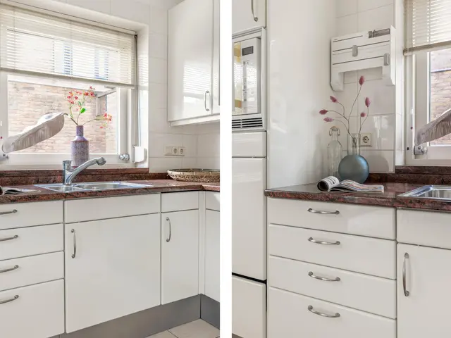 Burgemeester Bruinsmalaan 18, BEVERWIJK