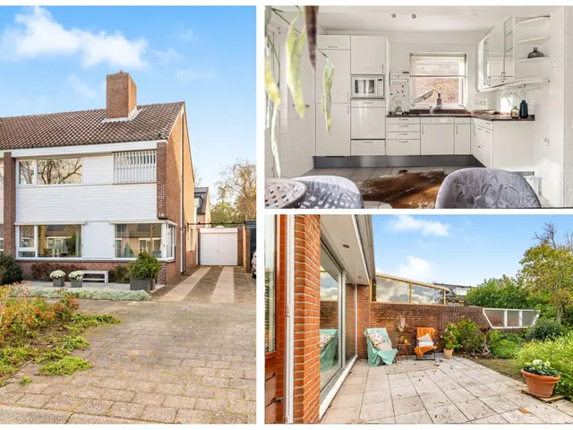 Burgemeester Bruinsmalaan 18, BEVERWIJK