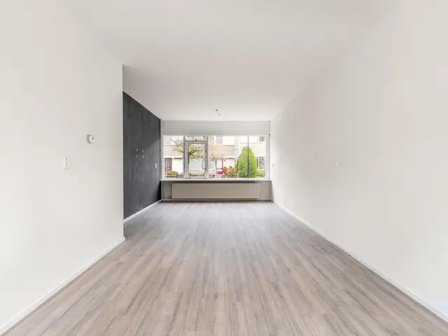 Amerstraat 2, BEVERWIJK