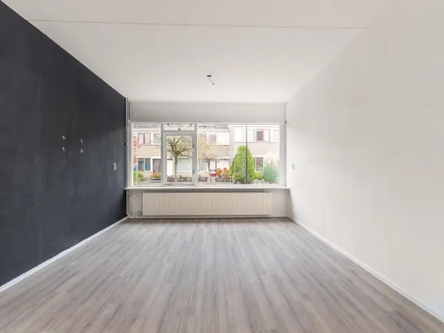 Amerstraat 2, BEVERWIJK