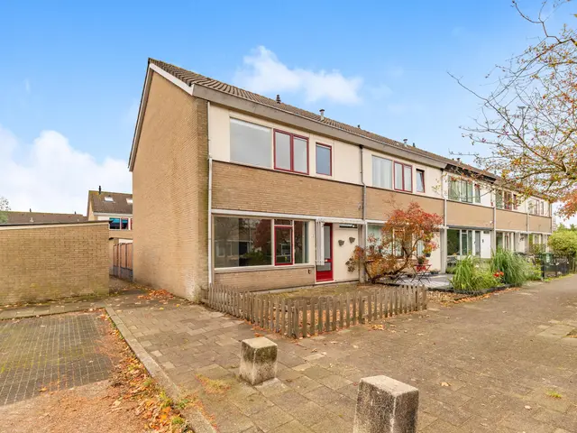 Amerstraat 2, BEVERWIJK