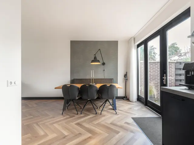 Linthorst Homanstraat 47, HEEMSKERK