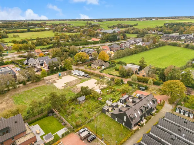 Hoogeweg 34a , HEILOO