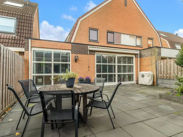 Drogesloot 8, BROEK OP LANGEDIJK