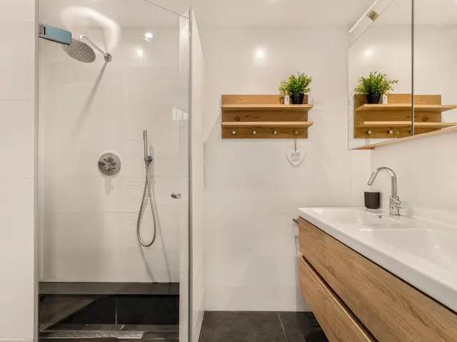 Drogesloot 8, BROEK OP LANGEDIJK