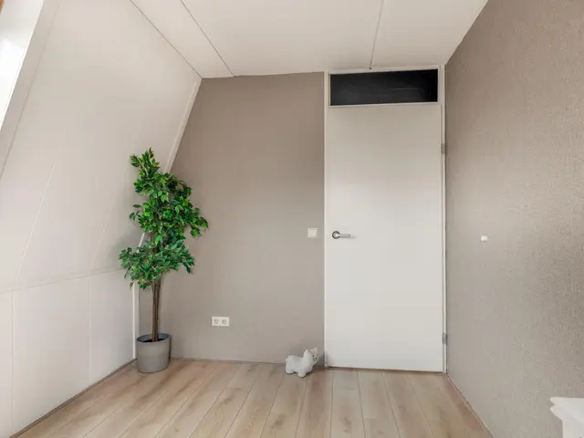 Drogesloot 8, BROEK OP LANGEDIJK