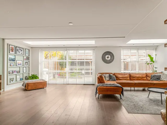 Drogesloot 8, BROEK OP LANGEDIJK