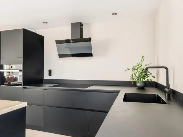 Hoefbladstraat 10, KROMMENIE