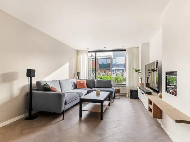 Hoefbladstraat 10, KROMMENIE