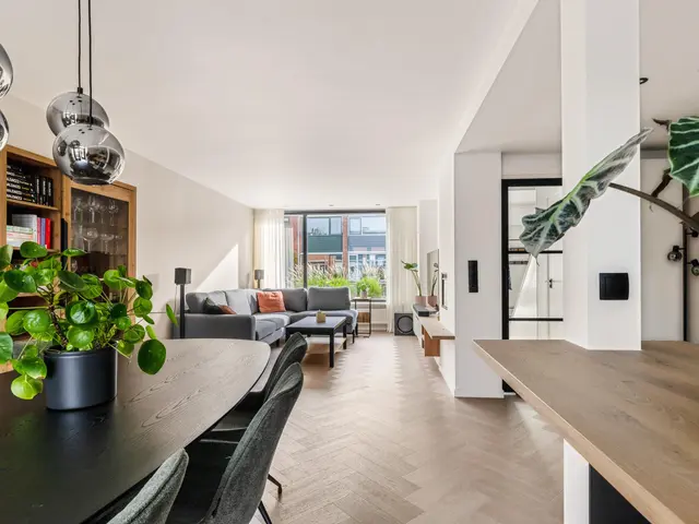 Hoefbladstraat 10, KROMMENIE