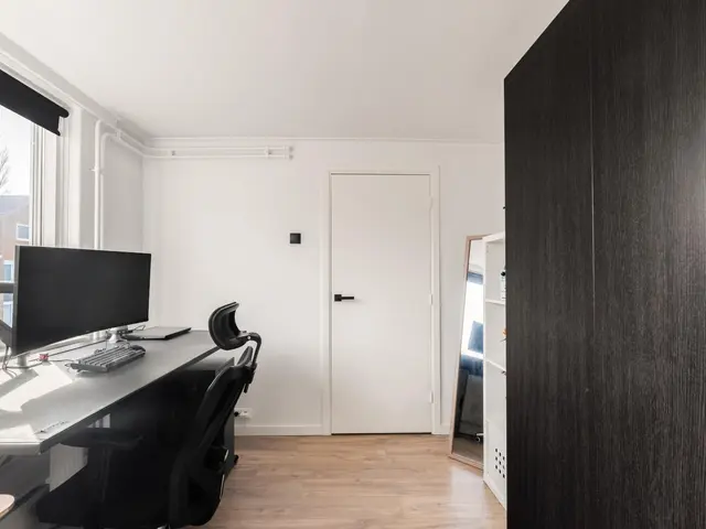 Hoefbladstraat 10, KROMMENIE