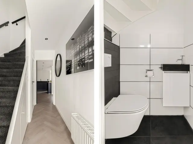 Hoefbladstraat 10, KROMMENIE