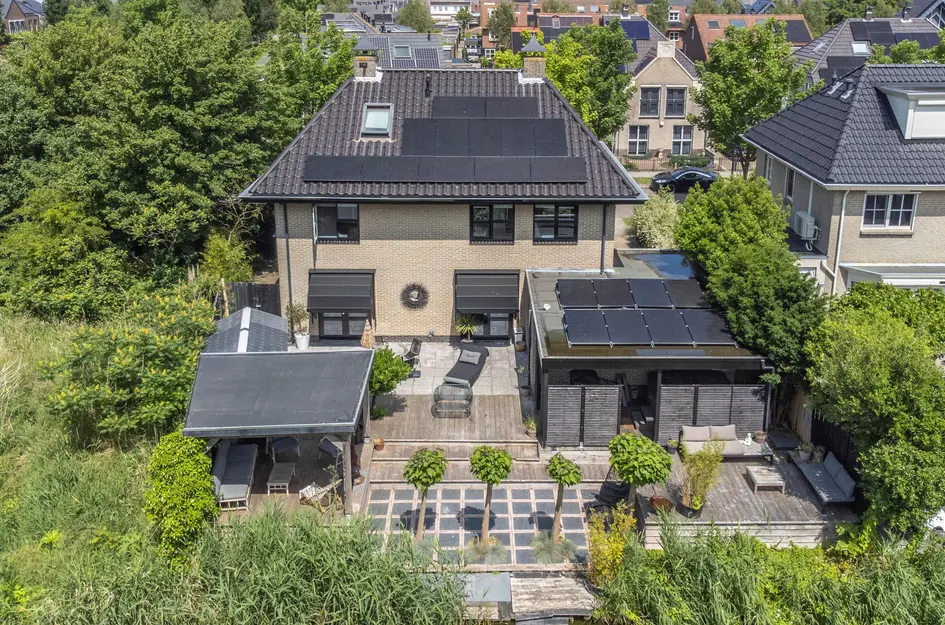 Jean-Louis Pisuisselaan 2