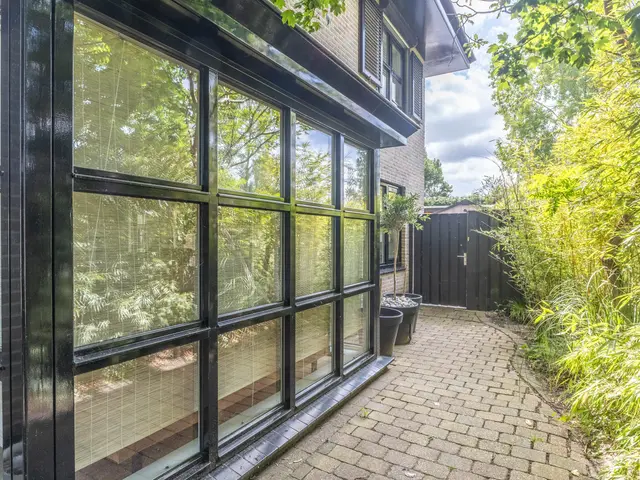 Jean-Louis Pisuisselaan 2, BEVERWIJK