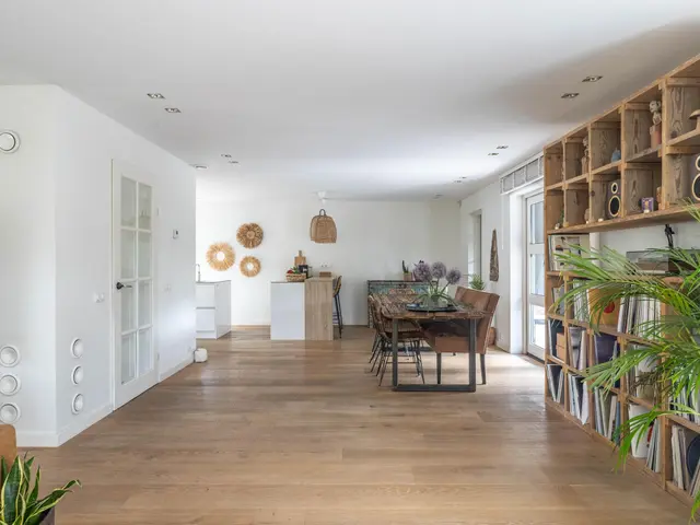 Jean-Louis Pisuisselaan 2, BEVERWIJK