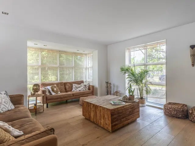 Jean-Louis Pisuisselaan 2, BEVERWIJK