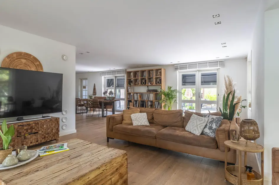 Jean-Louis Pisuisselaan 2