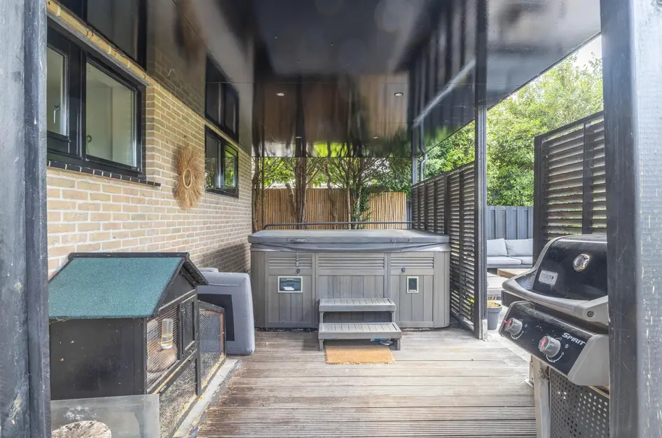 Jean-Louis Pisuisselaan 2