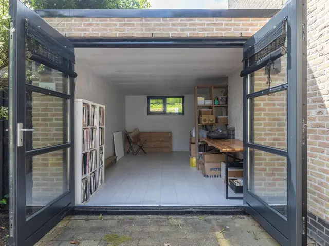 Jean-Louis Pisuisselaan 2, BEVERWIJK