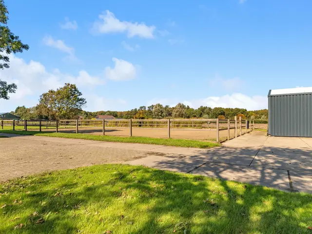 Luttik Cie 37, HEEMSKERK